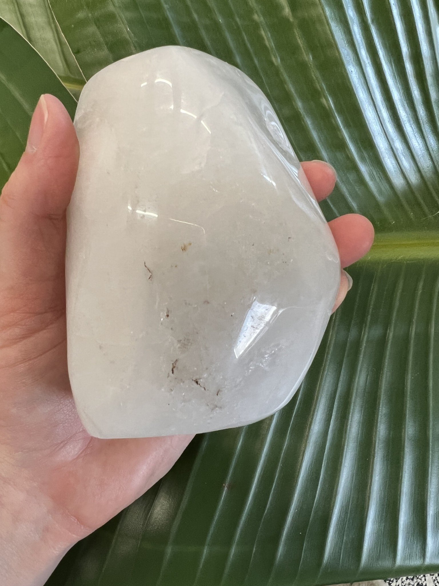 Milky Quartz Freeform #5, 916gr - The Raw Rock Shop Inc.