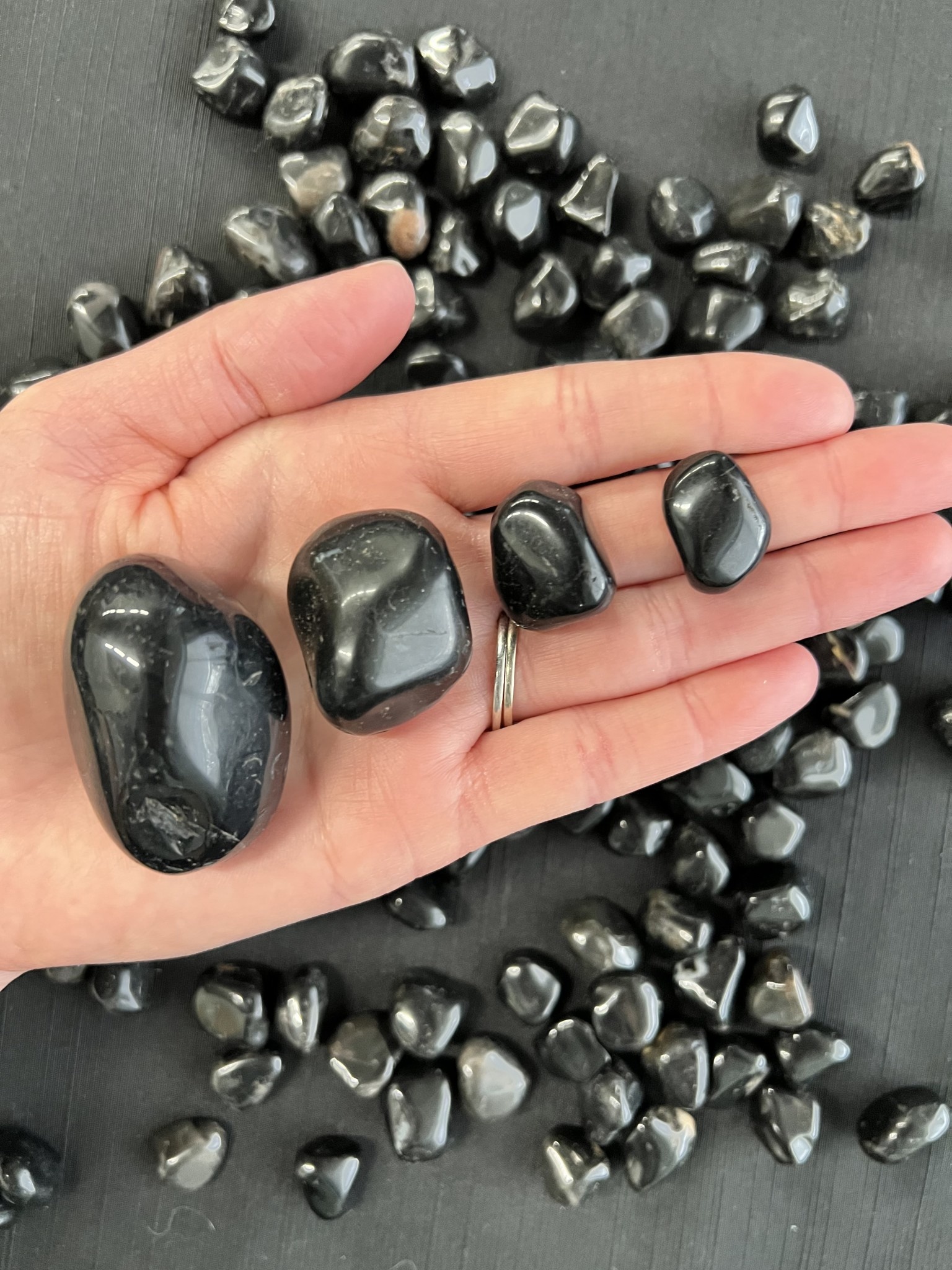 Grade A Black Onyx Tumbled Stone, 0.8 1 Inches Tumbled Black Onyx