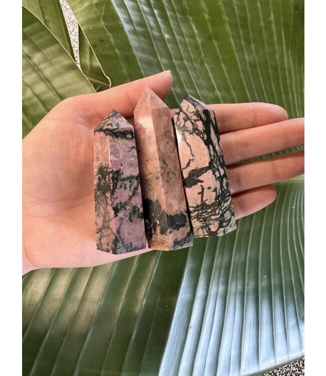 Rhodonite Point, Size Large [75-99gr]