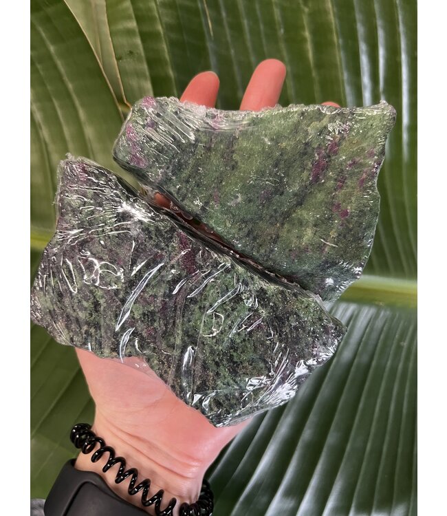 Rough Ruby Zoisite Size 5 [400-499gr]
