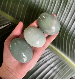Green Aventurine Palm Stone, Size Medium [100-124gr] *disc.*