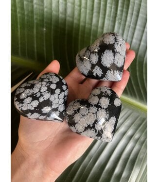 Snowflake Obsidian Heart, Size Medium [100-124gr]