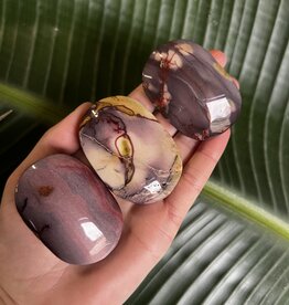 Mookaite Jasper Palm Stone, Size Small [75-99gr]