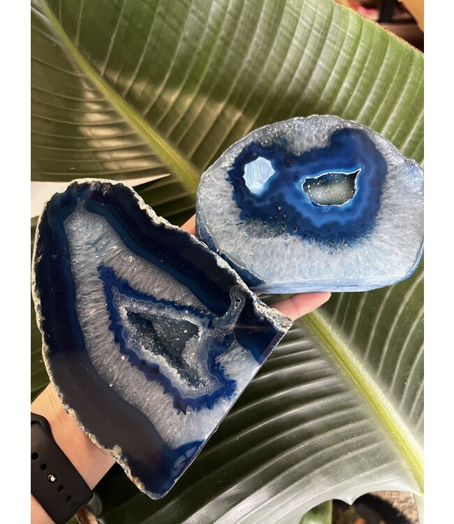 Blue Agate Geode Cut Base Size 9 [800-899gr]