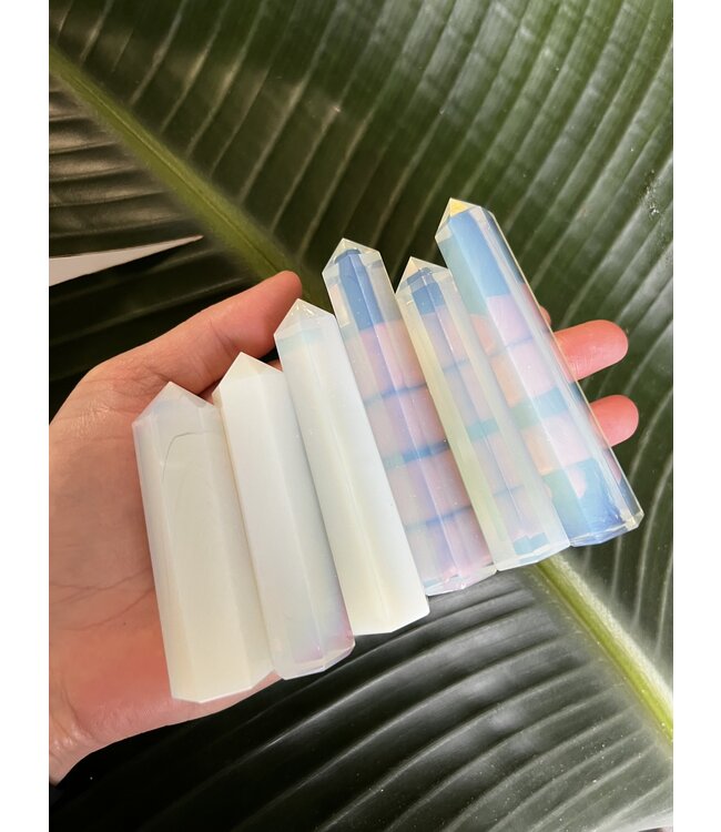Opalite Point, Size Medium [50-74gr]