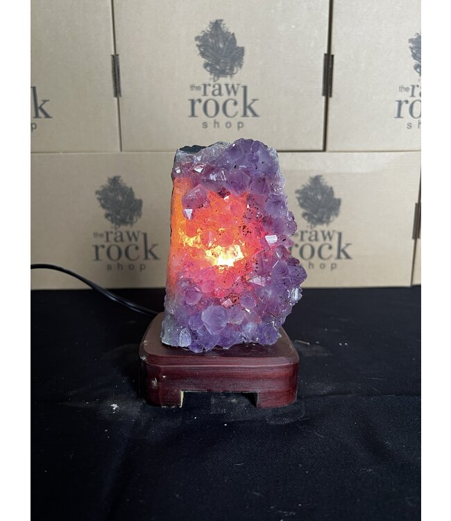 Amethyst Lamp with wood base #65, 1.526kg *disc.*