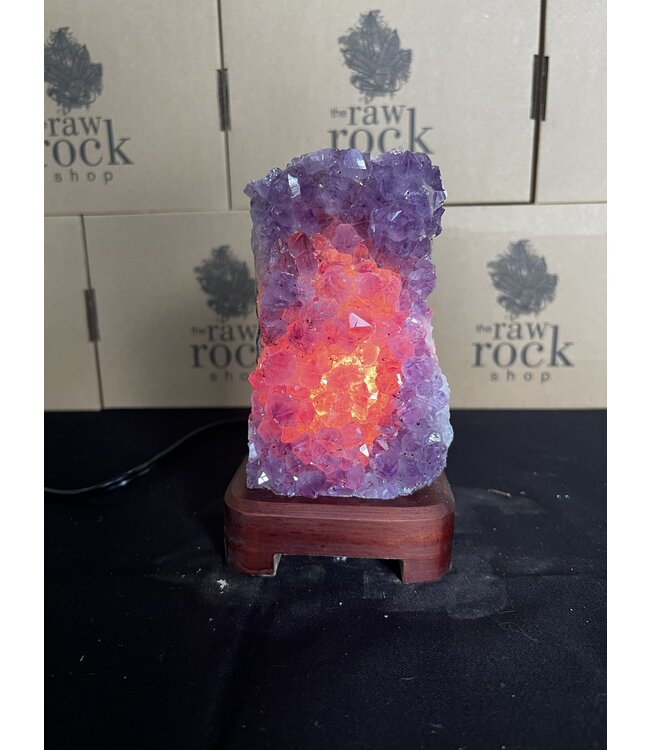 Amethyst Lamp with wood base #66, 1.86kg *disc.*
