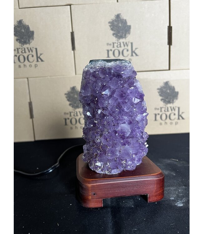 Amethyst Lamp with wood base #72, 1.614kg *disc.*