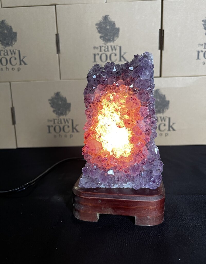 Amethyst Lamp with wood base #74, 1.17kg *disc.*