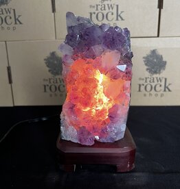 Amethyst Lamp with wood base #75, 1.654kg *disc.*