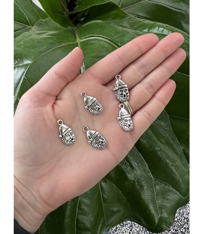 Santa Charm #3 Antique Silver 22mm x 10mm 5 Pack *disc.*