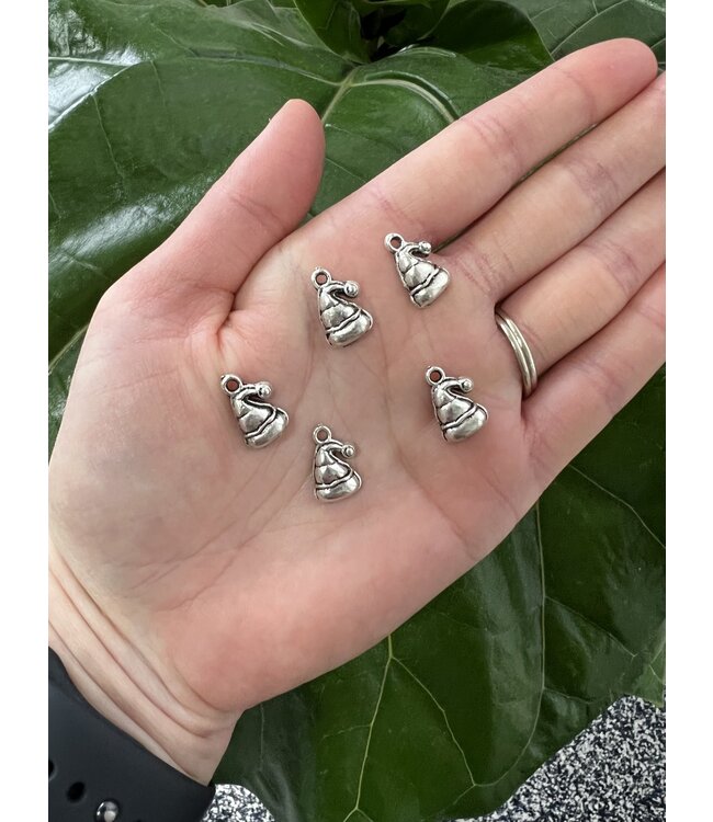 Santa Hat Charm #1 Antique Silver 16mm x 11mm 5 Pack *disc.*