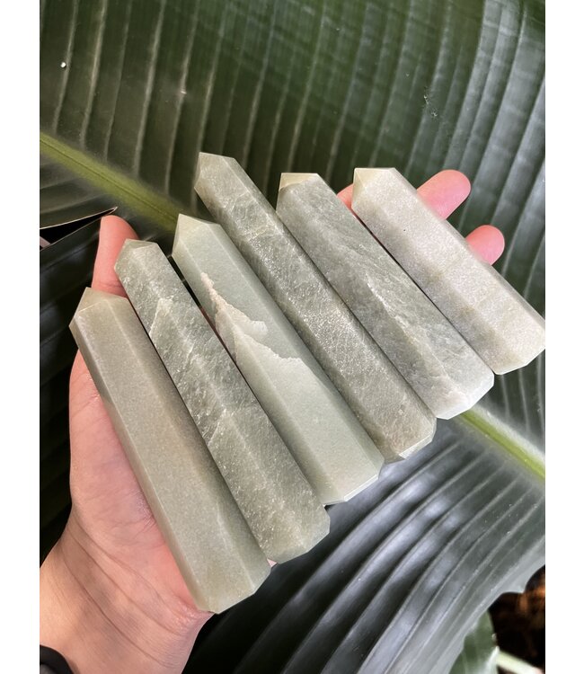 Green Aventurine Point, Size Large [75-99gr]