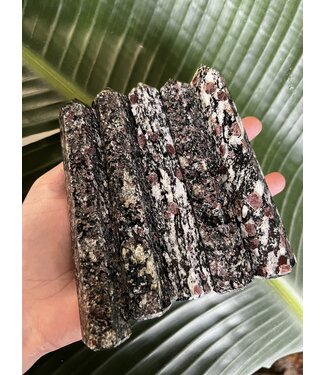 Garnet in Matrix Point, Size XX-Large [125-149gr] *disc.*