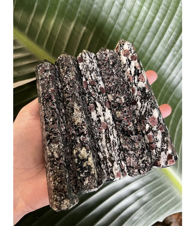 Garnet in Matrix Point, Size XX-Large [125-149gr]