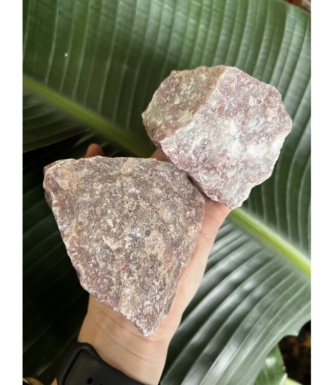 Rough Strawberry Quartz Size 6 [500-599gr]