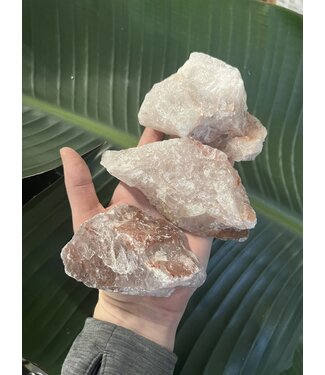 Rough Fire Quartz Size 3 [200-299gr] *disc.*