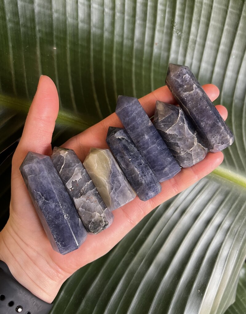 Iolite Point, Size Small [25-49gr]