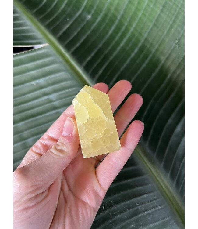 Lemon Calcite Point, Size Large [75-99gr]