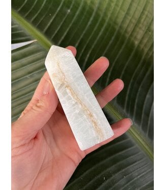 Caribbean Calcite Point, Size Giant [200-224gr]