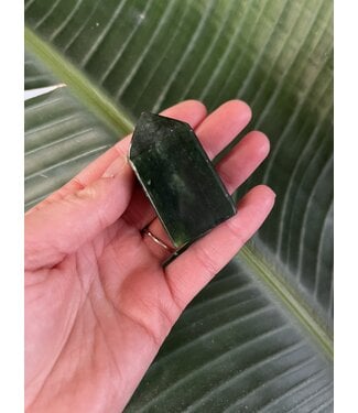 Nephrite Point, Size Large  [75-99gr]