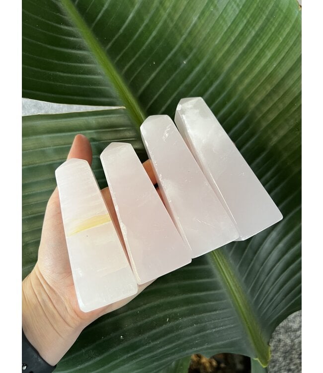 Mangano Calcite Point, Size Giant-Plus [225-249gr]