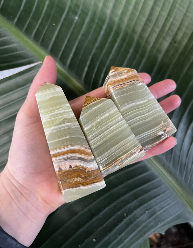 Green Banded Onyx Point, Size Jumbo-Plus [175-199gr]