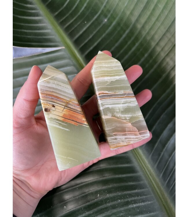 Green Banded Onyx Point, Size Giant-Plus [225-249gr]