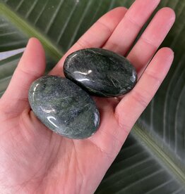Nephrite Palm, Size XX-Small [25-49gr]