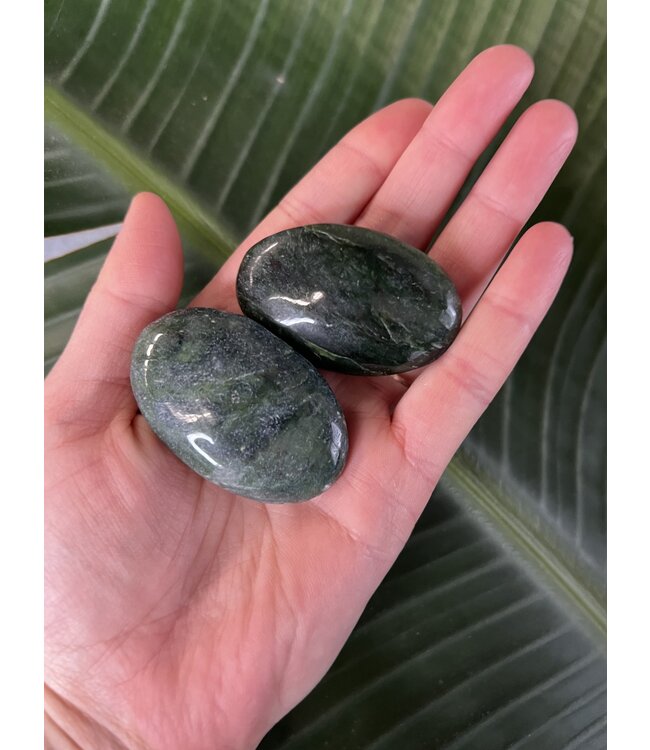 Nephrite Palm, Size XX-Small [25-49gr]