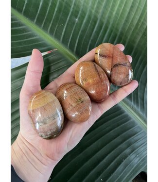 Peach Calcite Palm, Size X-Small [50-74gr]