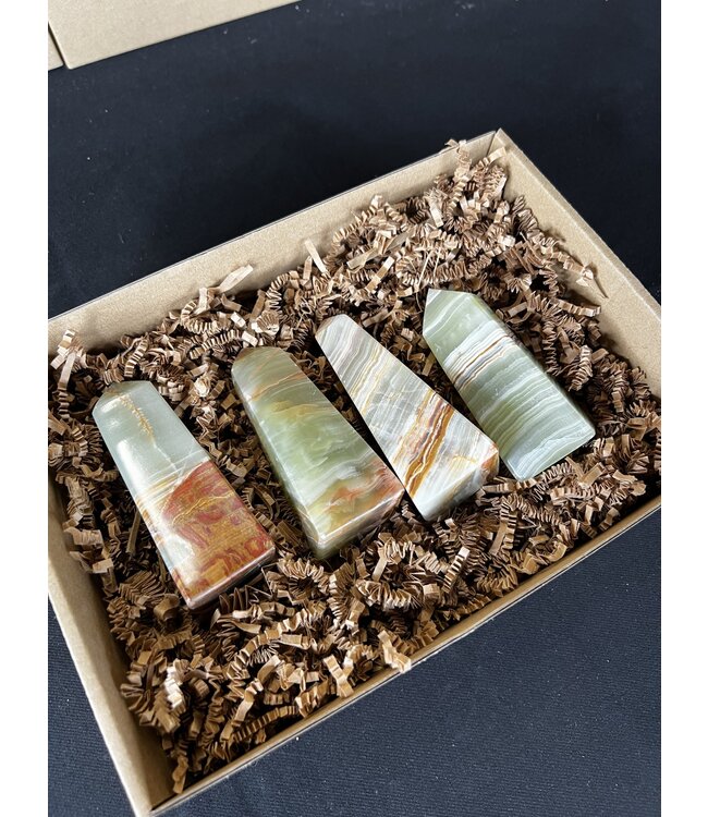 Green Banded Onyx Points 1KG bulk lot