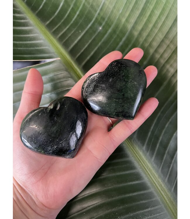 Nephrite Heart, Size Large [125-149gr]