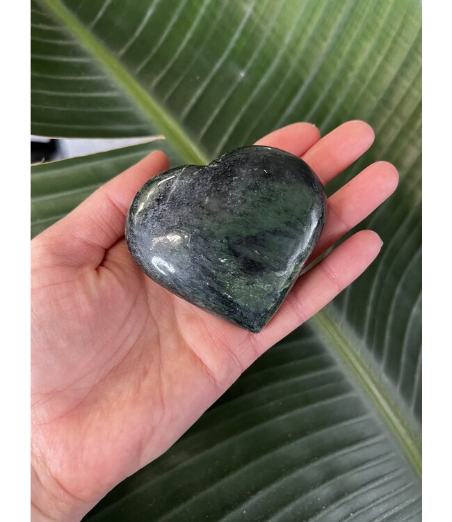 Nephrite Heart, Size Jumbo-Plus [225-249gr]