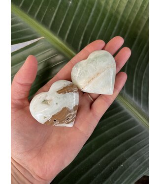 Caribbean Calcite Heart, Size X-Small [50-74gr]
