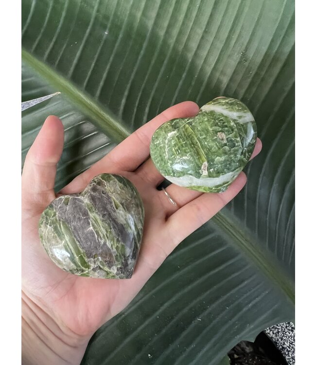 Tremolite Heart, Size Large [125-149gr]