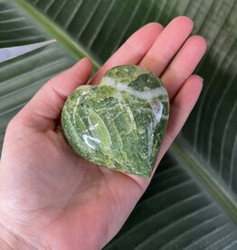 Tremolite Heart, Size Jumbo [200-224gr]