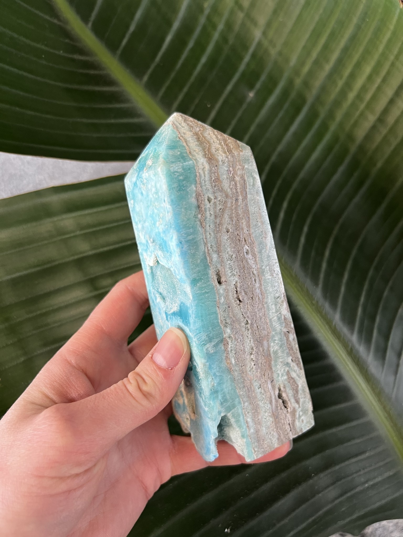 blue aragonite 天然石　タワー Blue Aragonite Tower #1, 682gr - The Raw Rock Shop Inc.