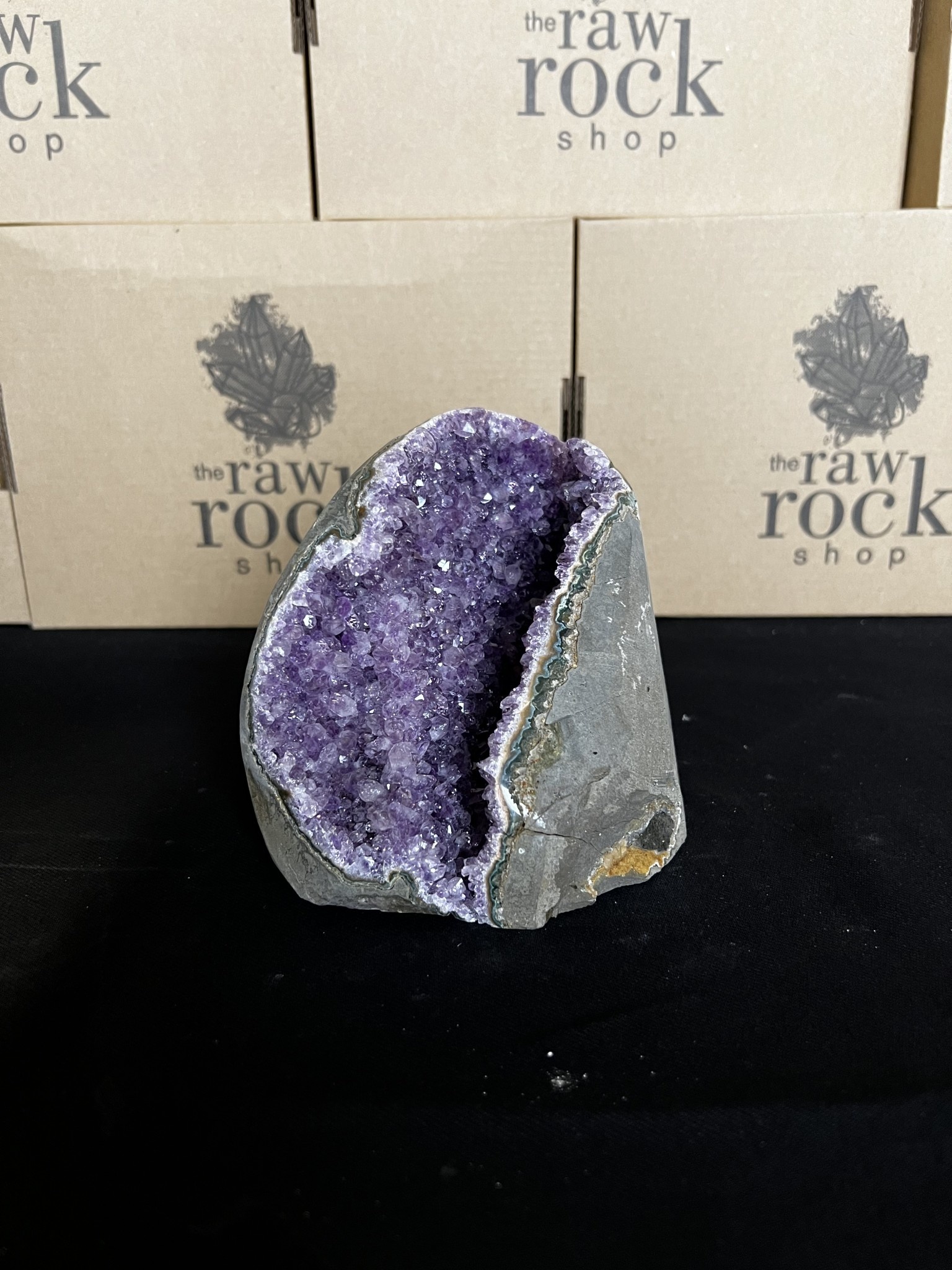 Amethyst Cut Base #152, 1734gr - The Raw Rock Shop Inc.