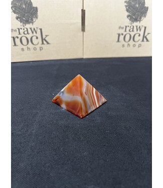 Red Agate Pyramid #3, 140gr