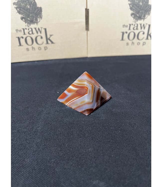 Red Agate Pyramid #3, 140gr