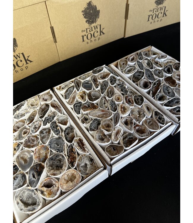 Agate Geode Halves Small, 1 Box