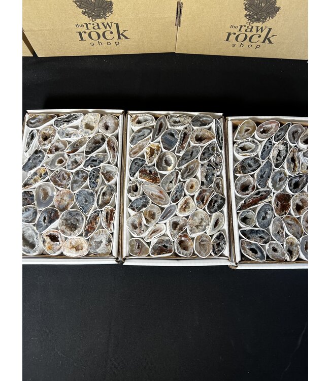 Agate Geode Halves Small, 1 Box