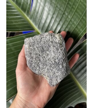 Rough Iolite Size 6 [500-599gr]