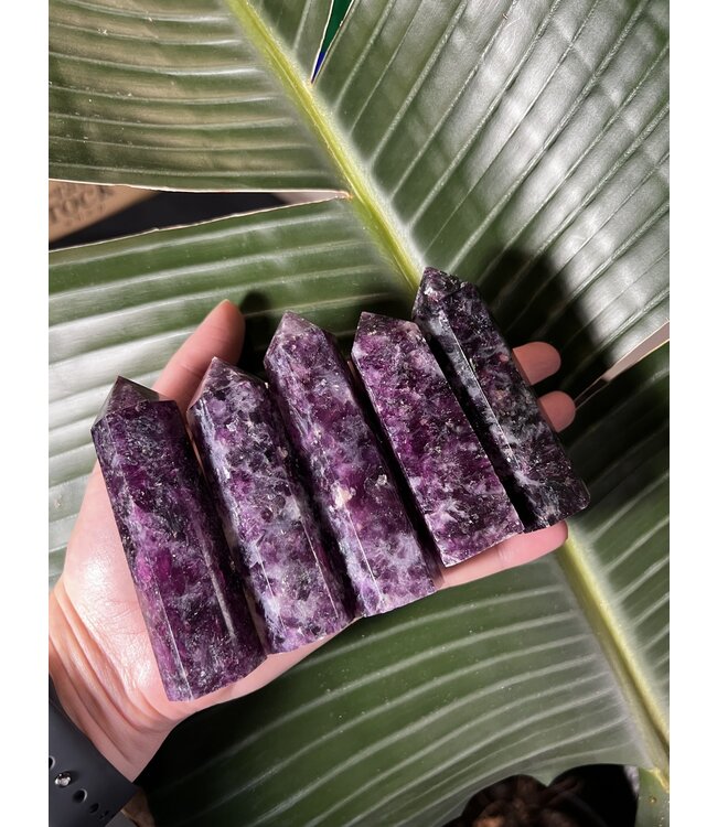 Lepidolite/Purple Mica Point, Size X-Large [100-124gr]