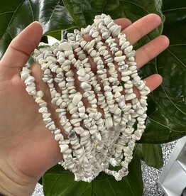 Howlite Chip Beads Polished 31.5" Strand