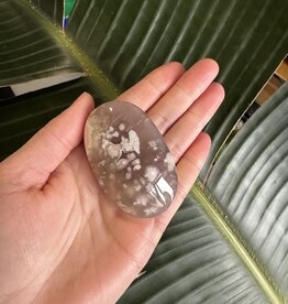 Green Flower Agate Palm, Size Small [75-99gr]
