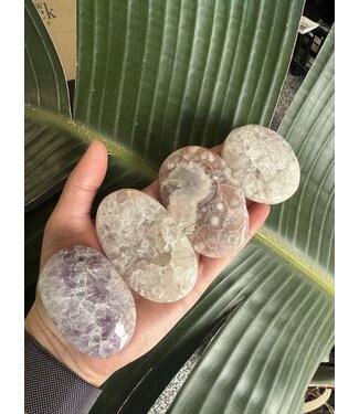 Pink Amethyst Palms, higher quality, Size Small [75-99gr]
