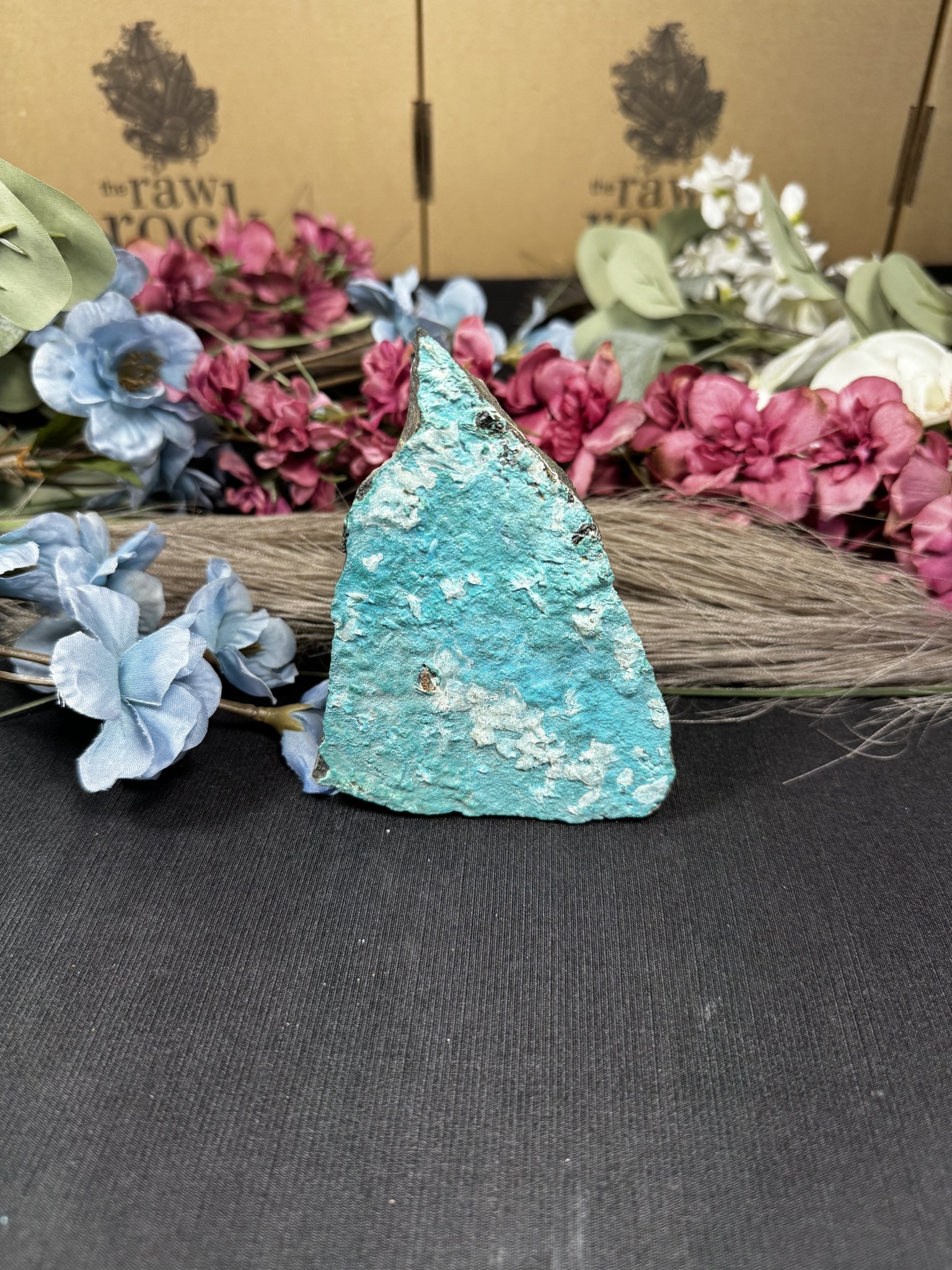 Chrysocollaページ Chrysocolla Specimen #12, 486gr - The Raw Rock Shop Inc.