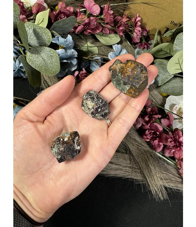 Pyrope Garnet #8, 110gr
